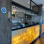 La Playa - Seaside Guest Отель Дуррес