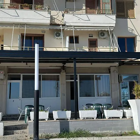 La Playa - Seaside Guest Hotel