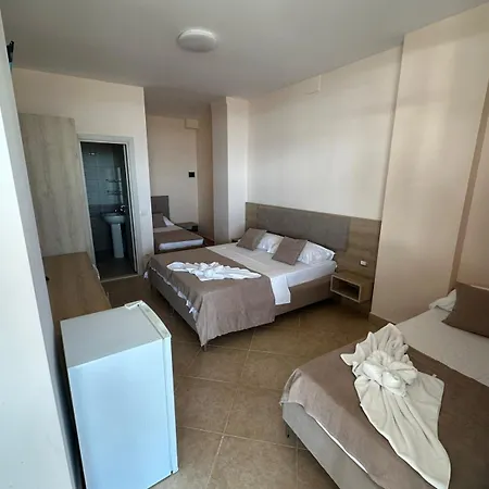 La Playa - Seaside Guest Hotel Durrës